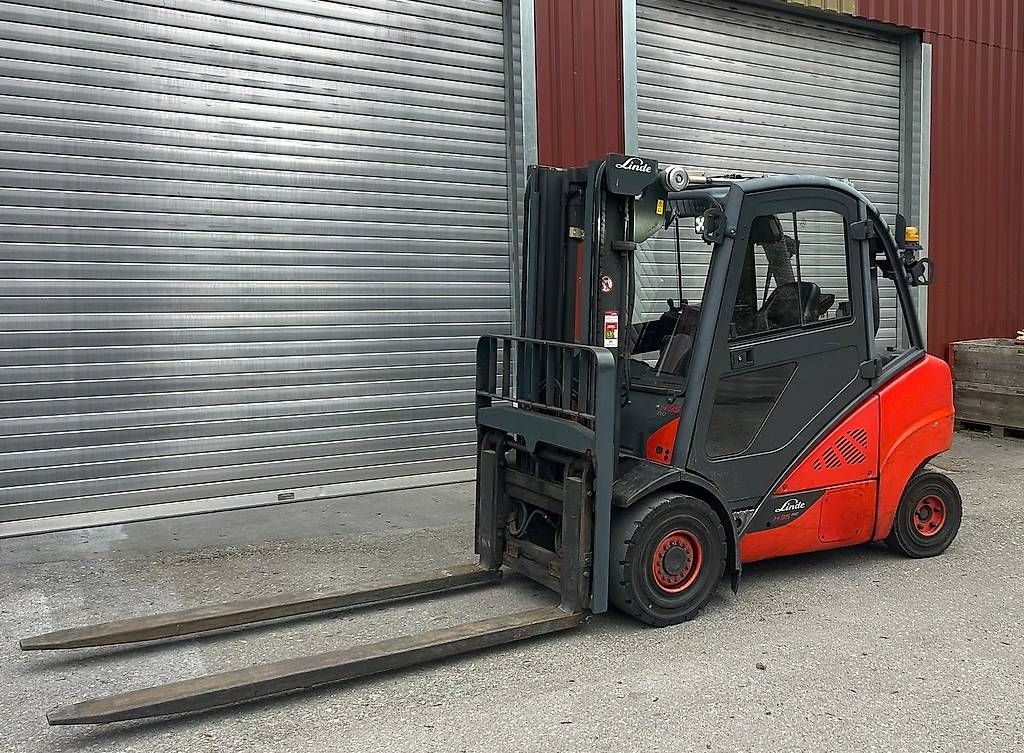 Linde Carrelli elevatori e a forche: Linde Diesel Stapler 35 – Usato da Menziken venduto da Tairi10 1