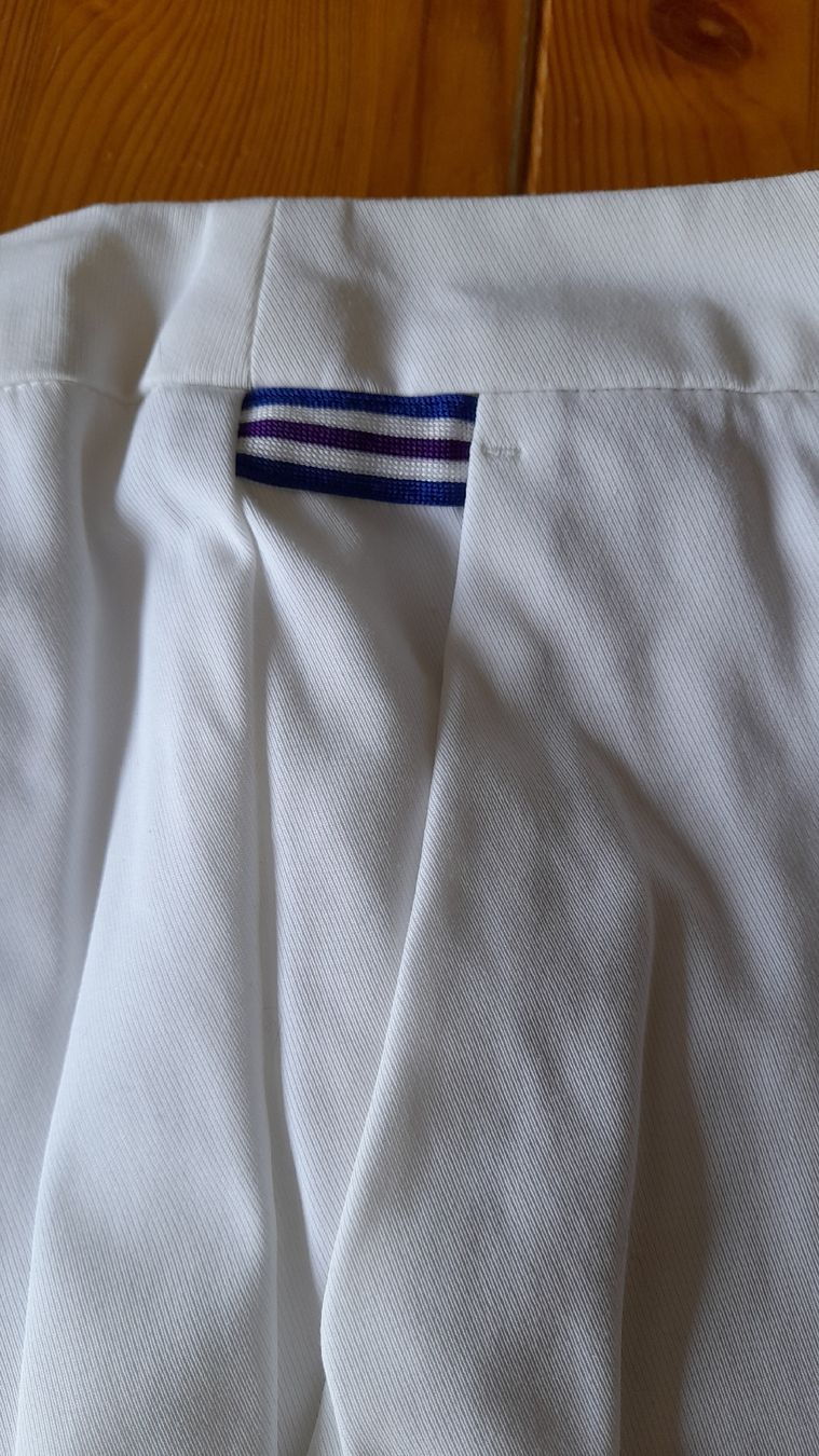 Marc Cain Pantaloni: Hose Gr. 1, von Marc Cain – Usato da Nesslau venduto da Churfirsten08 3