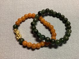 2 Edelstein Armbänder: Jade mit Glücksbringer Pixiu