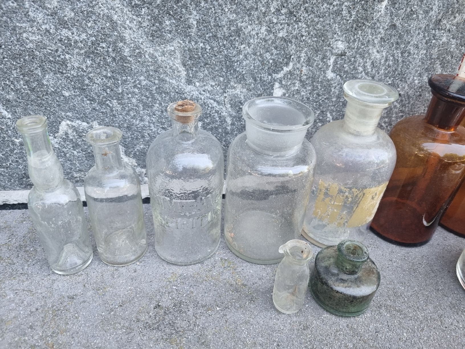 Laborzubehör: Alte Apothekerflaschen – Gebraucht aus Ostermundigen von vintage60 2