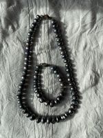 Elegante Graue Perlenkette & Armband
