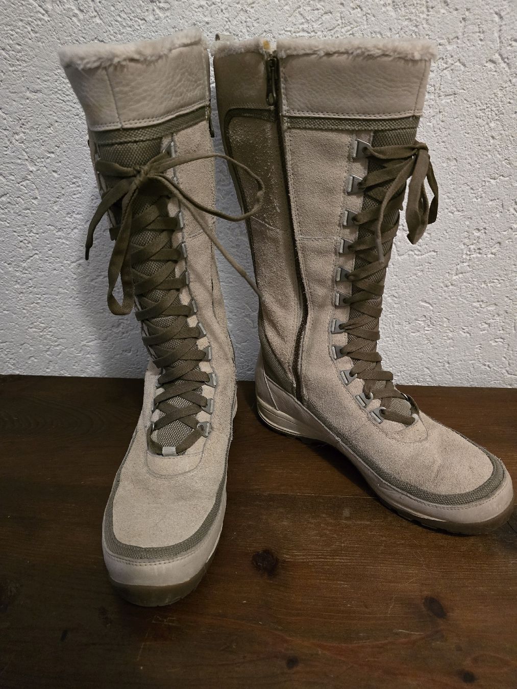 Scarpe da donna: Bottes Viking 39 – Nuovo (secondo la descrizione) da La Neuveville venduto da Diamise