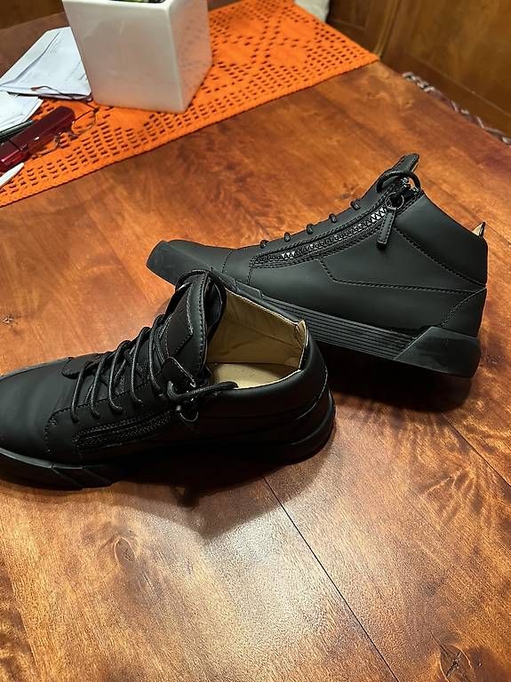 Scarpe da uomo: giuseppe zanotti shark 5.0 – Usato da Arogno venduto da mat_r8nt 1