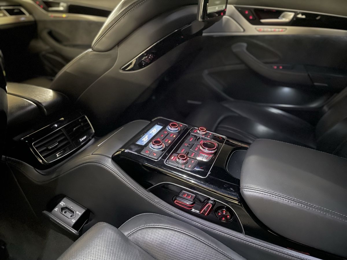Audi Automobili: Audi A8 L 4.2 TDI V8 – Usato da Grenchen venduto da Leonardo29 6