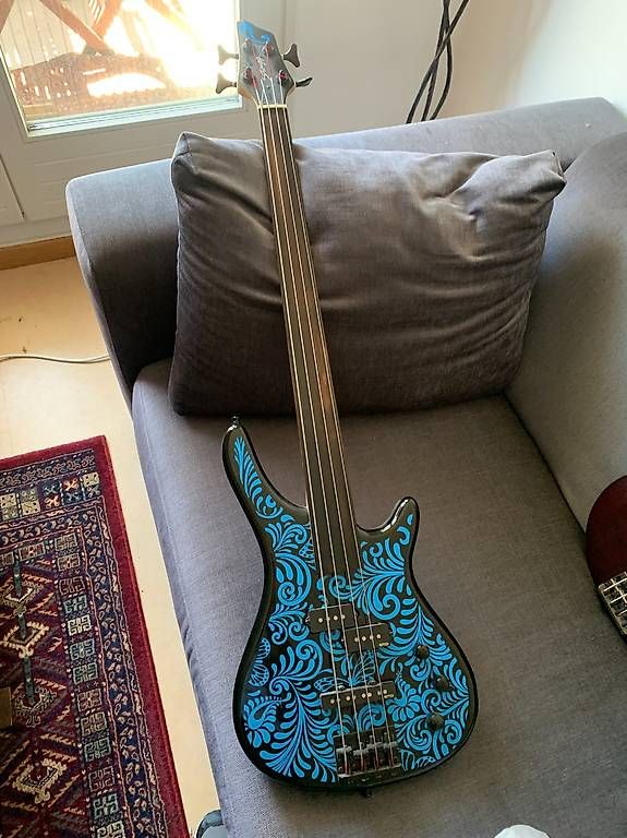Musikinstrumente: Fretless Stagg E-Bass Bass EMG – Gebraucht aus Dietikon von Ghiekorggmail