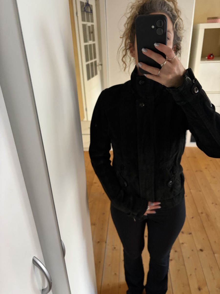 Bershka Giacche: Wildlederjacke S – Usato da Basel venduto da Zamba 5