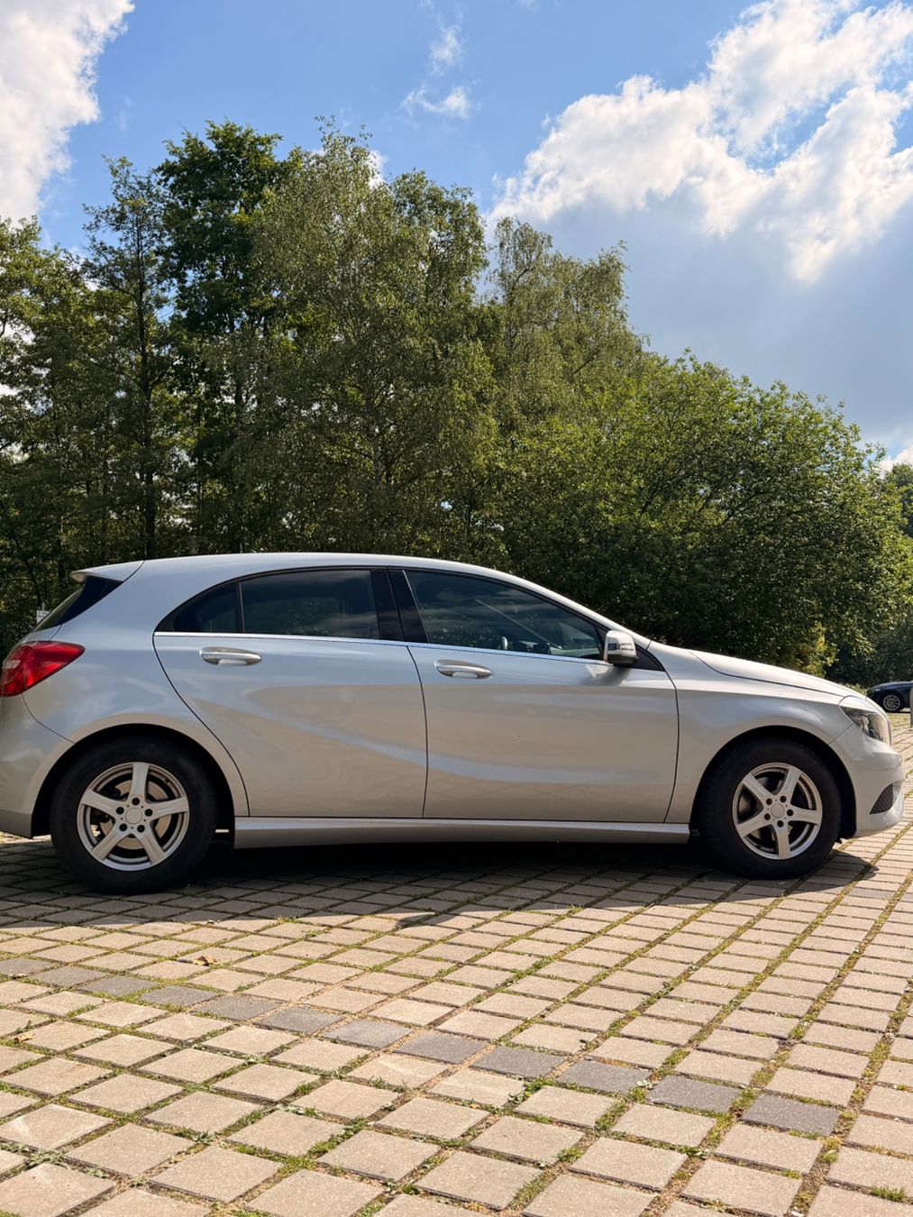Mercedes-Benz Autos: MERCEDES-BENZ A 180 CDI BlueEfficiency – Gebraucht aus Emmen von eis_kyp8 2