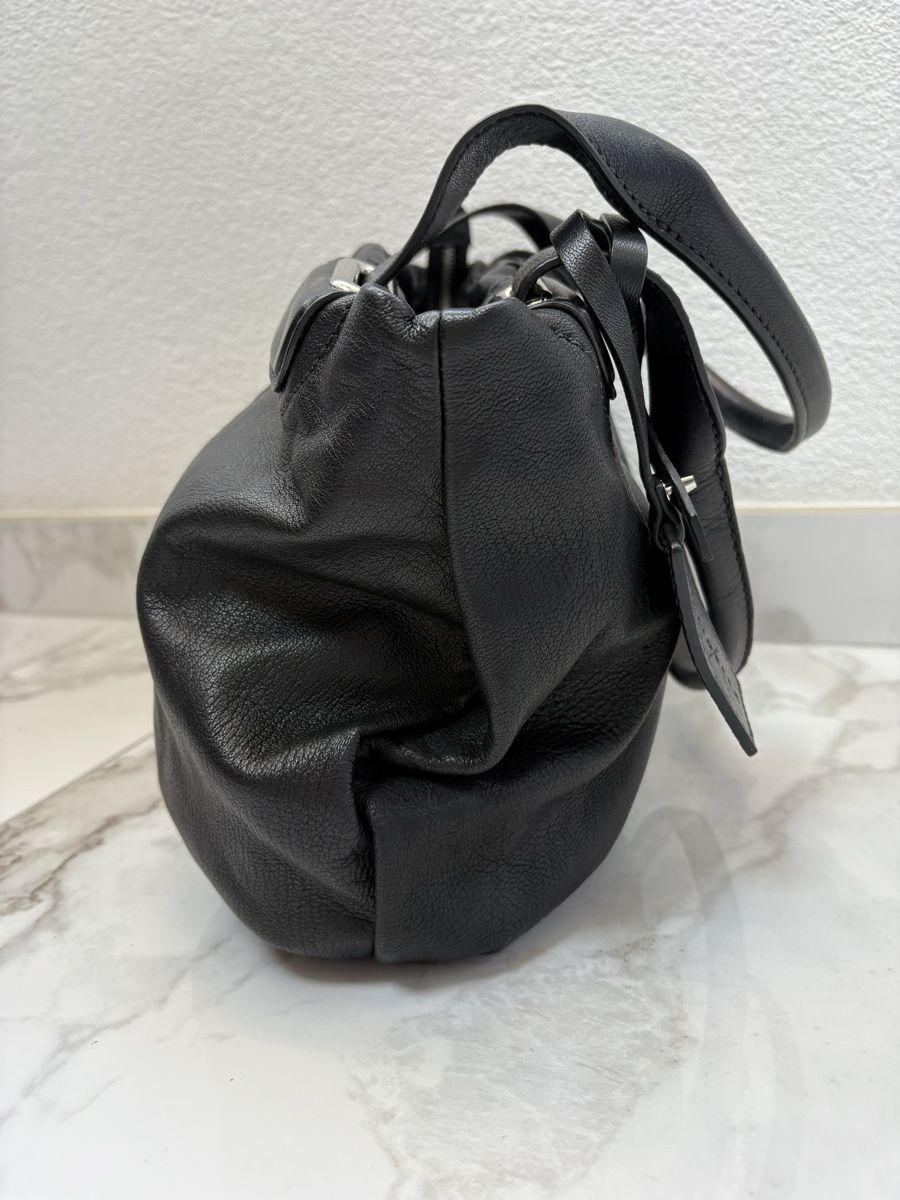 Coccinelle Borse da donna: Schwarze Ledertasche Coccinelle NEUWERTIG  – Nuovo (secondo la descrizione) da Estavayer-le-Lac venduto da Mimmy02 1