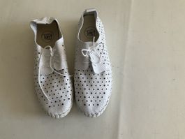 Tary Original 360 Schuhe weiss gelocht Grösse 39