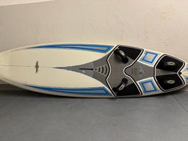 Naish Freeride Slalom Windsurfboard mit 125 L