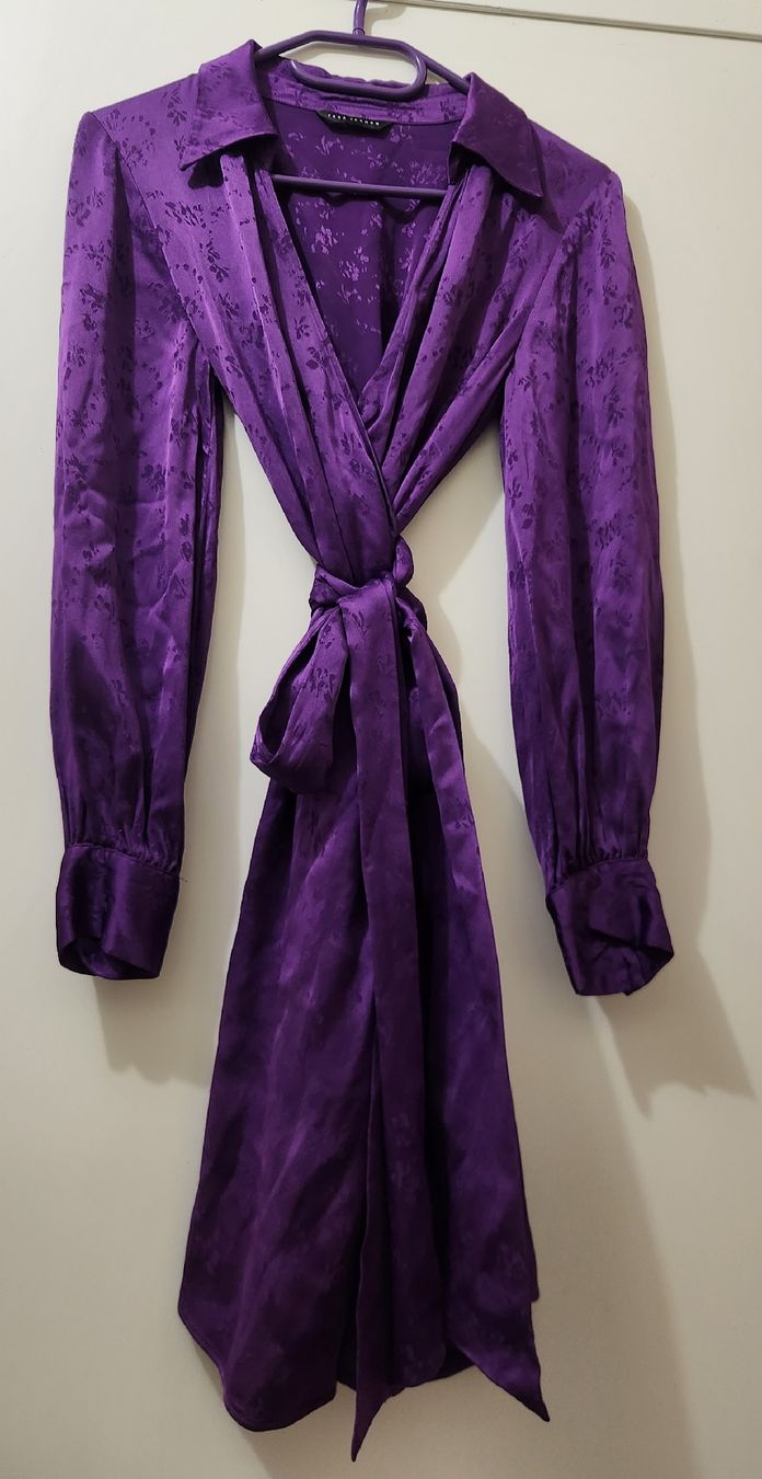 Tara Jarmon Vestiti: Robe Tara Jarmon violette fleurie viscose taille S – Usato da Niedergösgen venduto da Eva2410
