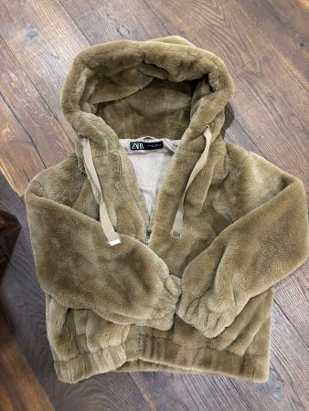 Zara Jacke mit Kapuze, Teddyfell, Gr. S, Top Zustand!