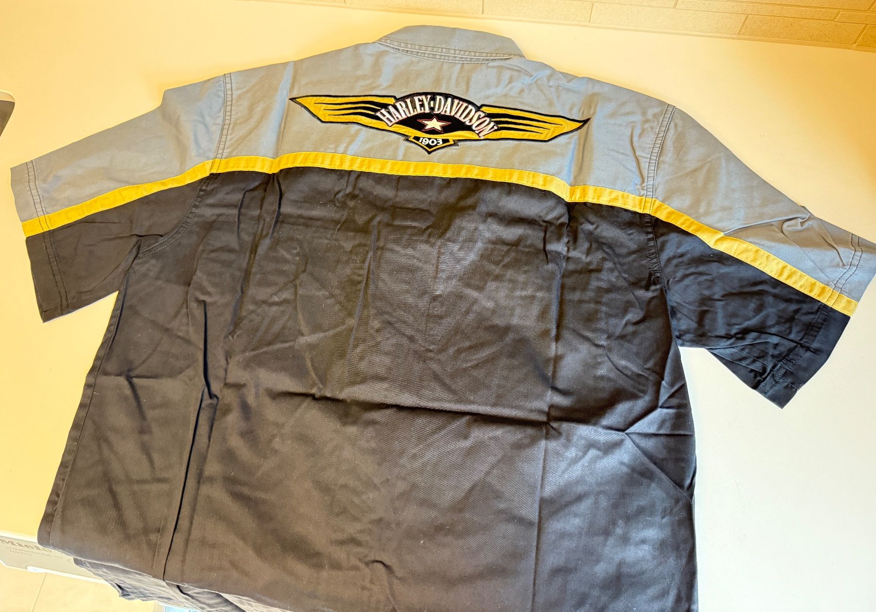 Harley-Davidson Camicie: Harley-Hemd, Grösse M, kurzarm – Usato da Steinhausen venduto da Erwa1 1