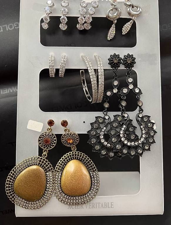 Altri gioielli: Bijoux fantaisie divers – Usato da Genève venduto da Keune12 4