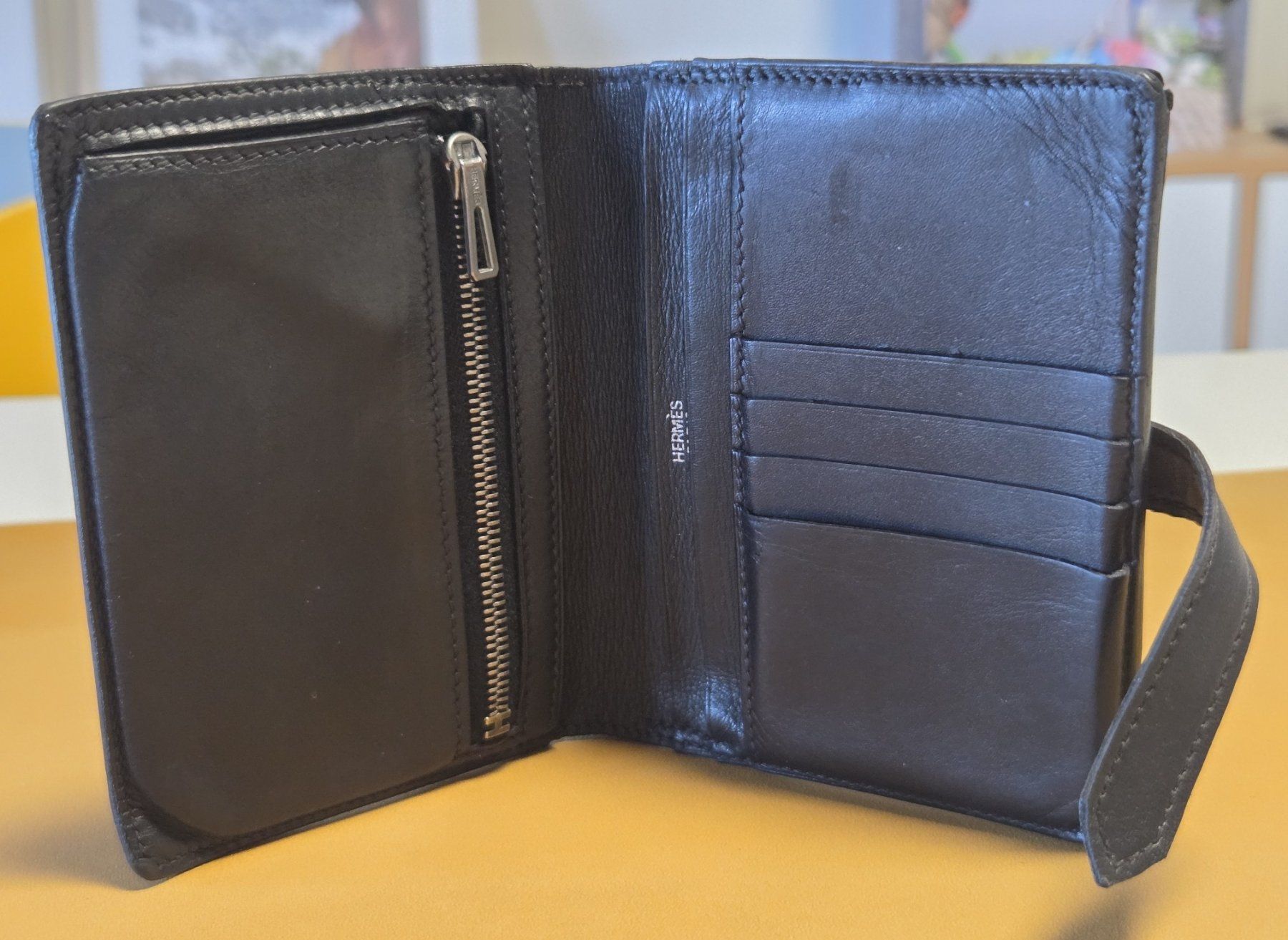 Hermès Portafogli: Portefeuille Hermès Béarn Compact – Usato da St-Légier-La Chiésaz venduto da Zenachris 1