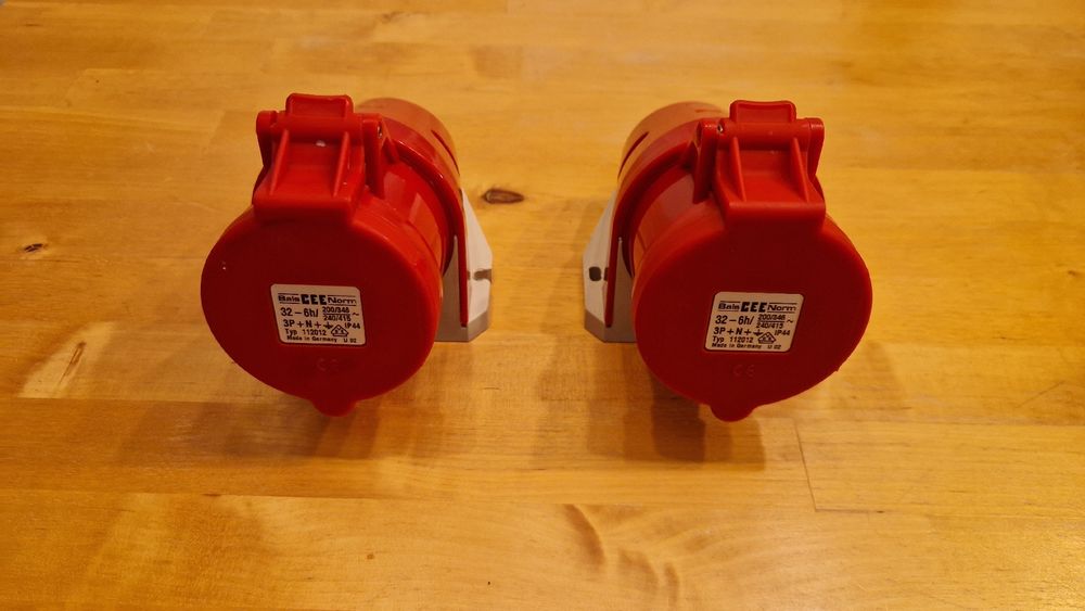 AP-Steckdose CEE Bals 5P 32A 400V 6h rot IP44 2