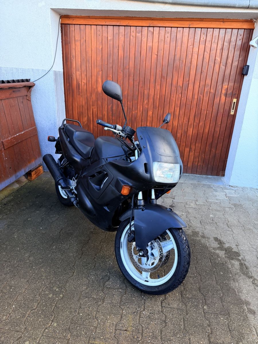 Honda Strasse: Honda CBR 600F – Gebraucht aus Hallwil von CaptiveOriginal