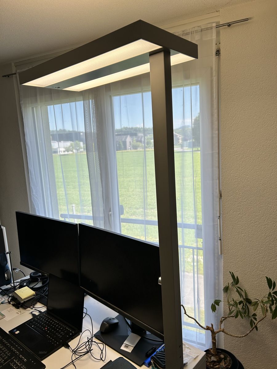 Lampade: Contini LED Stehleuchte – Usato da Kehrsatz venduto da luna_44 2