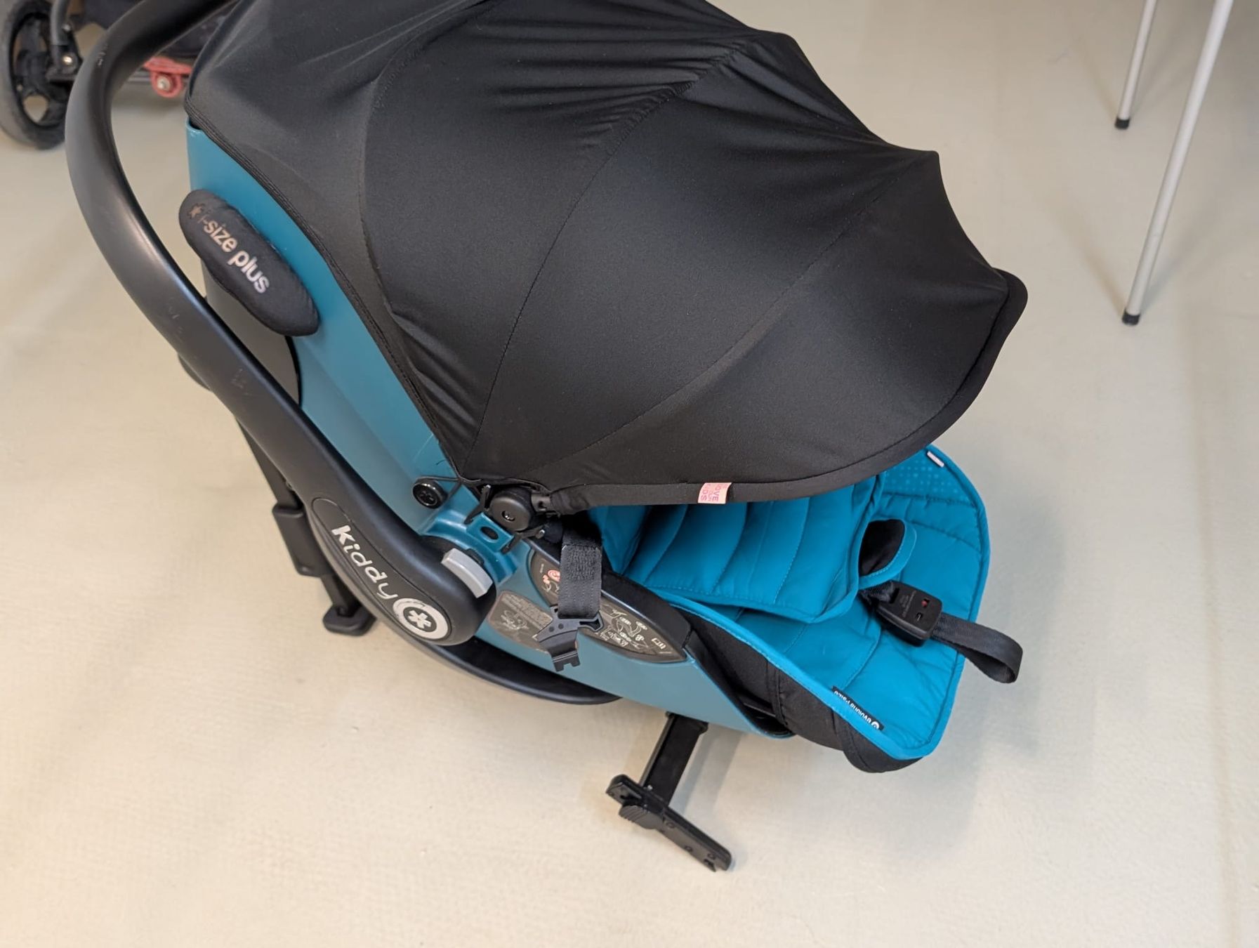 Kiddy Seggiolini per auto: Kiddy Autositz/Babyschale Evolution Pro 2 in Türkis – Usato da Bergdietikon venduto da Staphylococcus 3