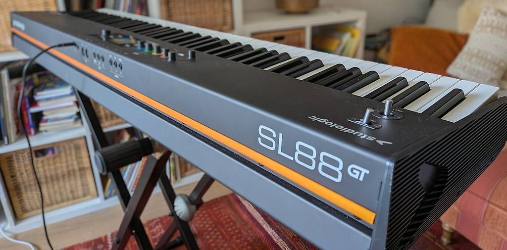 Instruments de musique: Studiologic SL88 GT mk2 – D'occasion à Confignon par nar_9q26 1