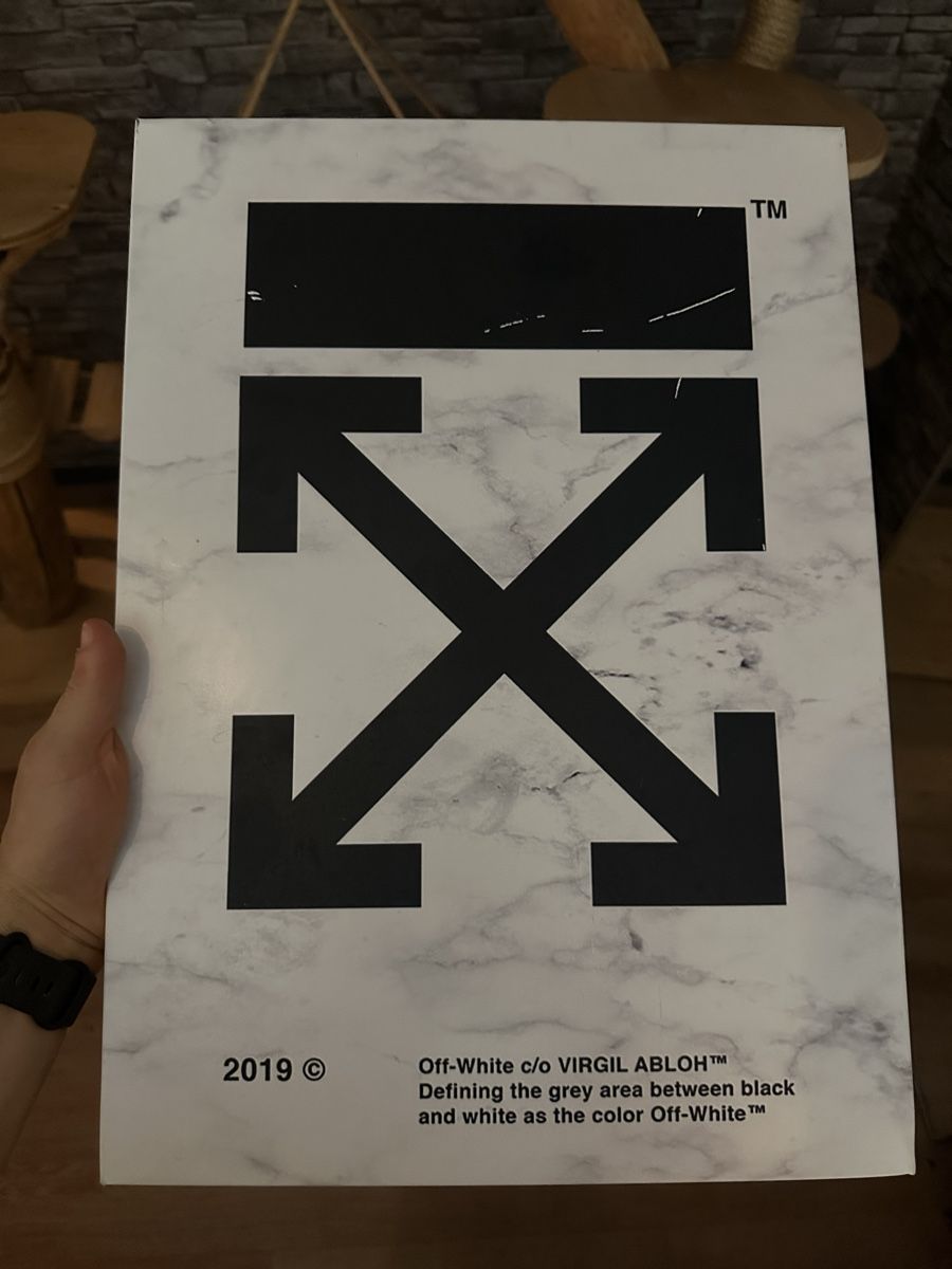 Foto & Immagini: Off White Displate Metallposter – Usato da Buchs SG venduto da leevin01