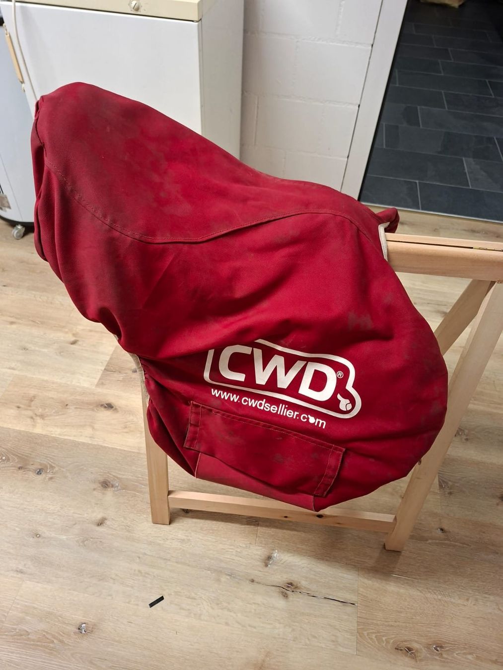 Sattel & Sattelzubehör: CWD Springsattel – Gebraucht aus Aarberg von pointball 1