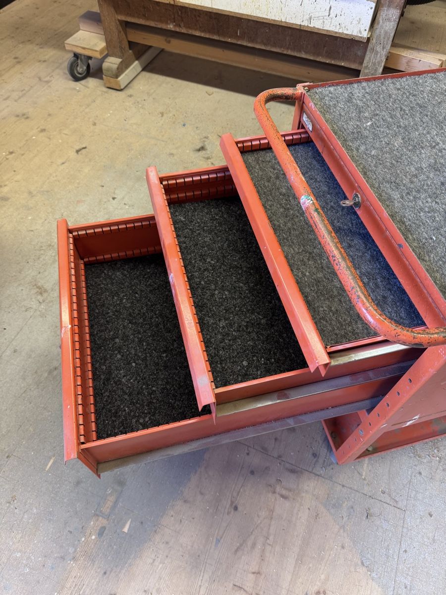 Eléments de bureau: Werkstatt Rollcontainer – D'occasion à Herisau par RZellweger 1