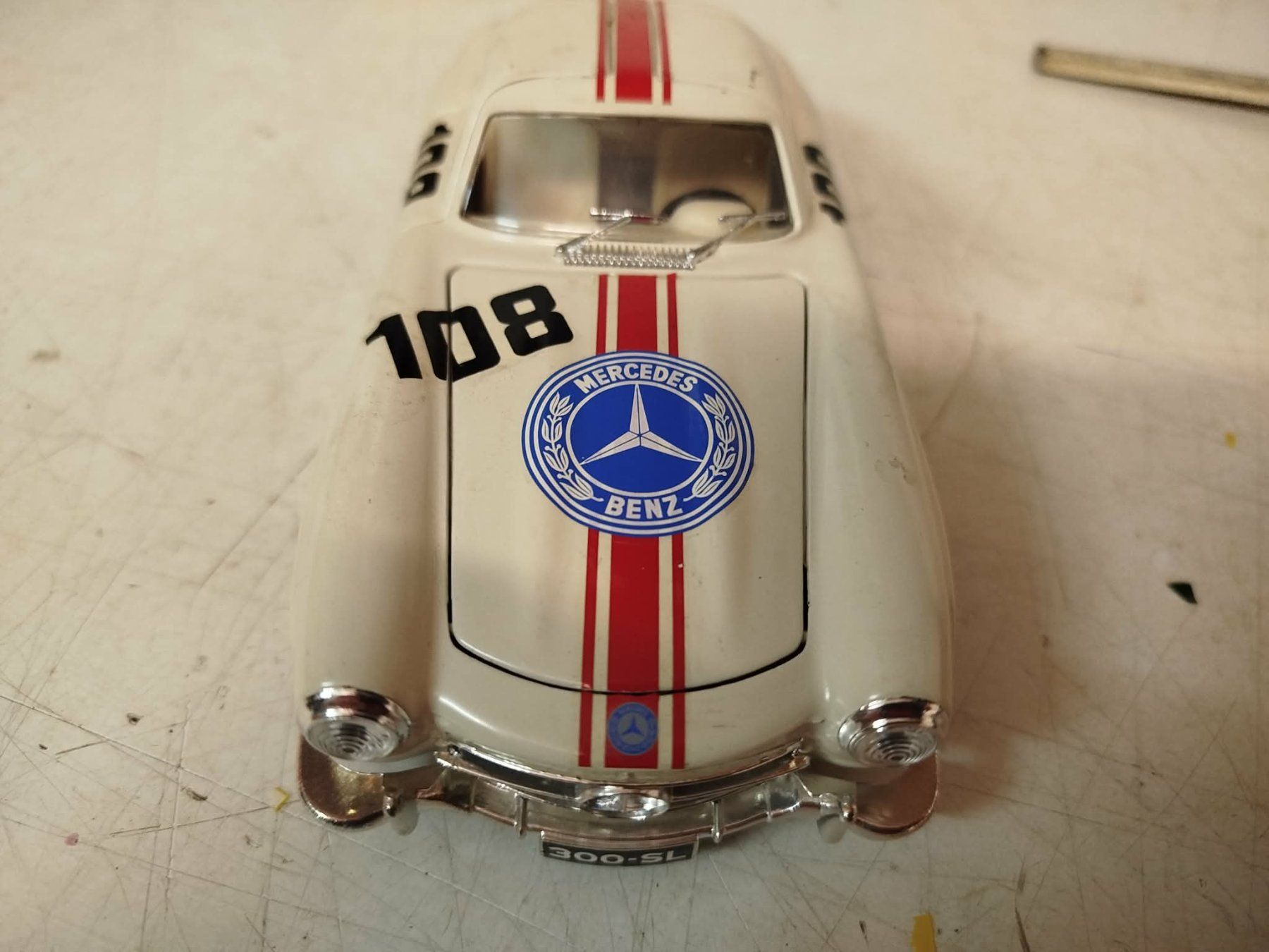 Bburago Modellini d'auto: Mercédes Benz 300SL  Burago – Usato da La Chaux-de-Fonds venduto da Emmaus2300CDF 2