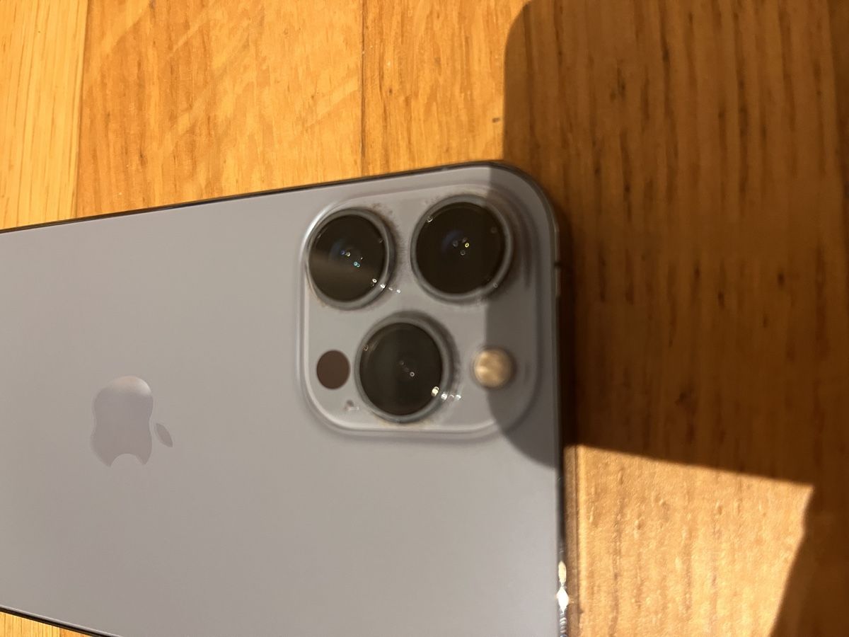 Apple Telefoni cellulari / Smartphones: iPhone 13 Pro Max - selfi Cam und FaceID defekt – Usato da Altdorf UR venduto da Spetruzzi 4