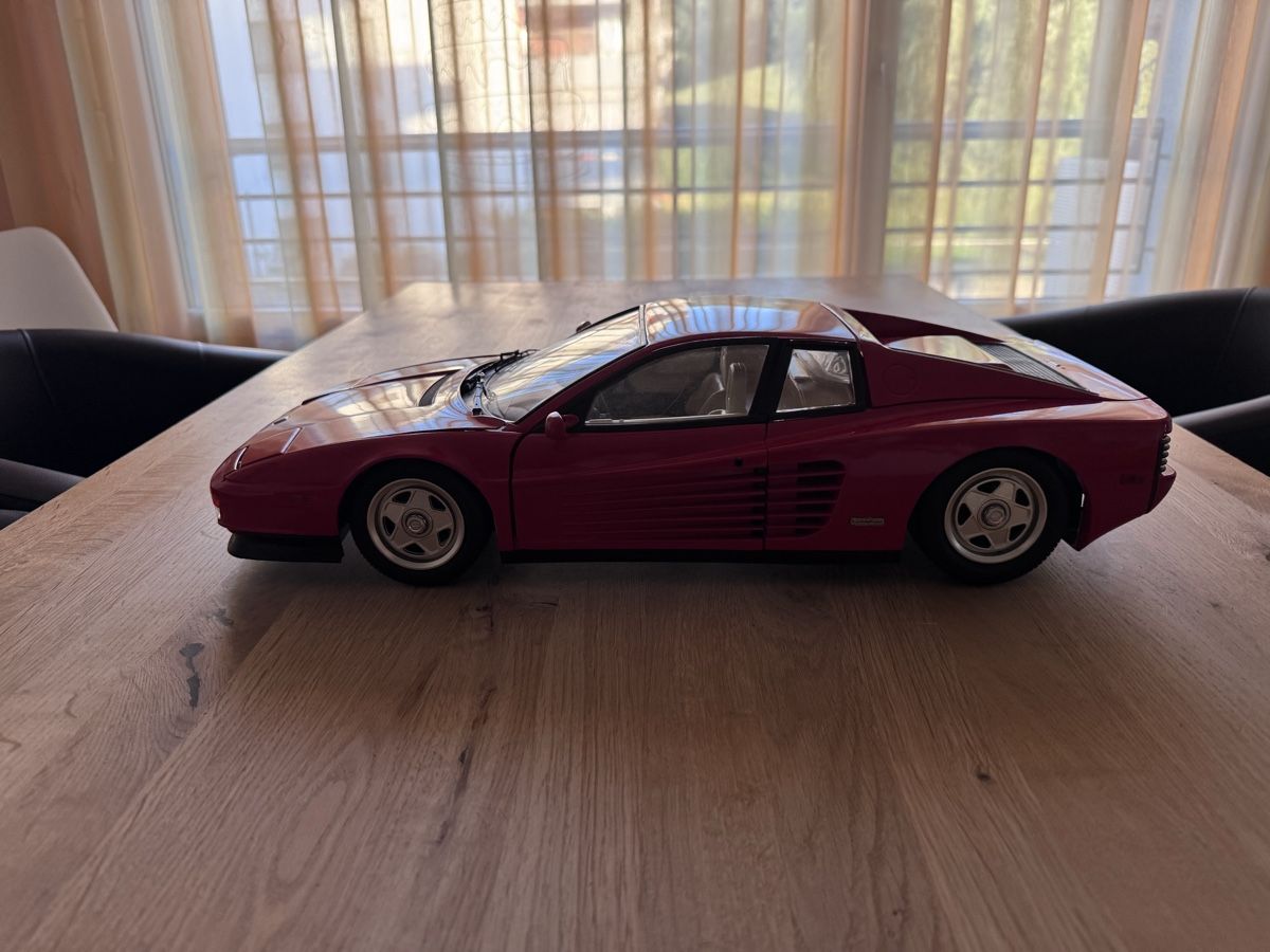 Pocher Modellini d'auto: Ferrari Testarossa 1/8 Modellauto von Pocher – Usato da Rotkreuz venduto da don_filippo 7