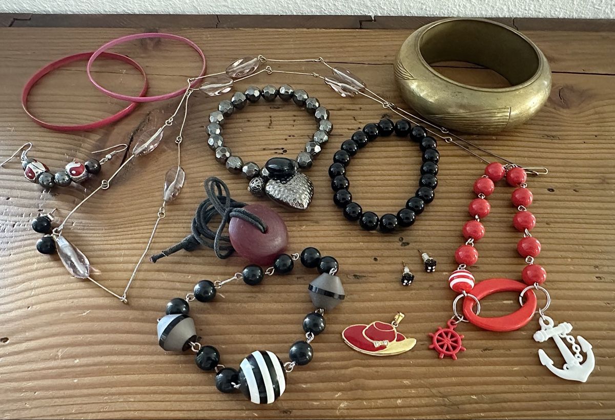 Sonstiger Schmuck: Modeschmuck Lot – Gebraucht aus Otelfingen von Jupi07