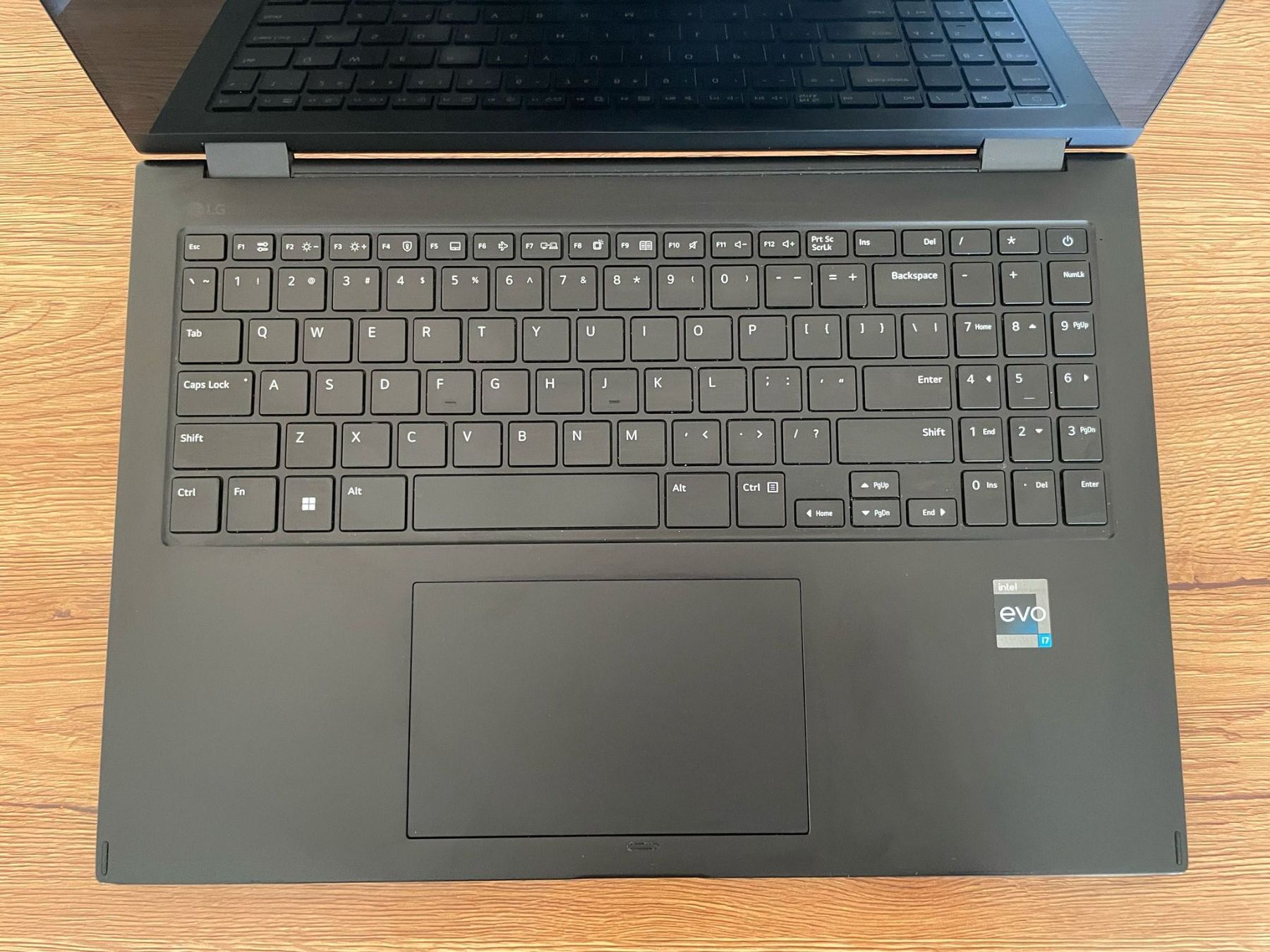 LG Notebooks: LG Gram Touchscreen 2-1 360 16" Foldable Notebook. – Gebraucht aus Olten von jjw264 1