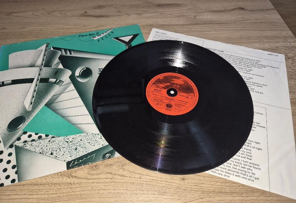 Schallplatten: Schallplatte LP Vinyl 33" YELLO "Claro Que Si" – Gebraucht aus Dielsdorf von SHOES_BY_SYLVI 1