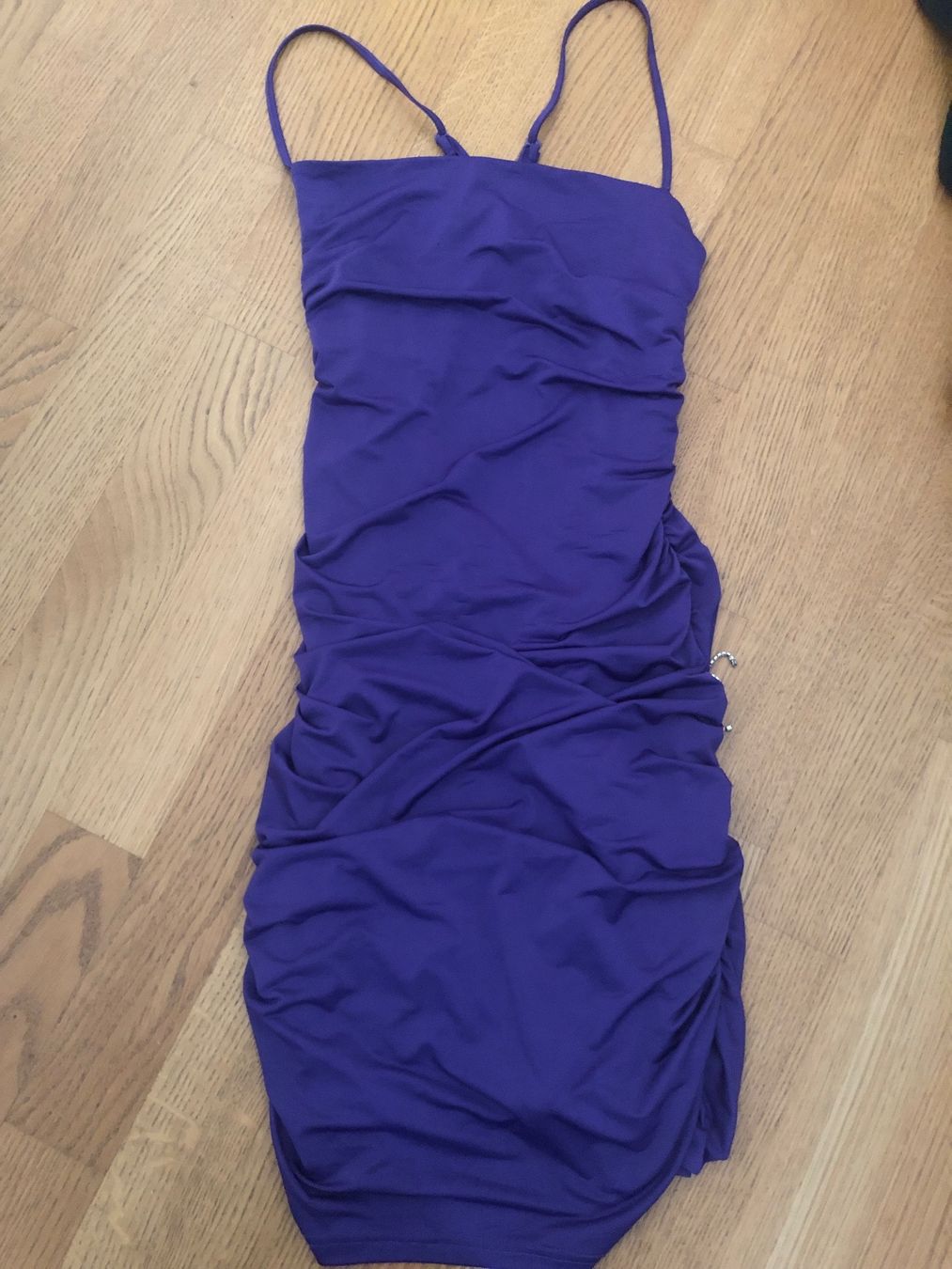 Vestiti: KLEID violett 36/38 – Usato da Wattwil venduto da jopara