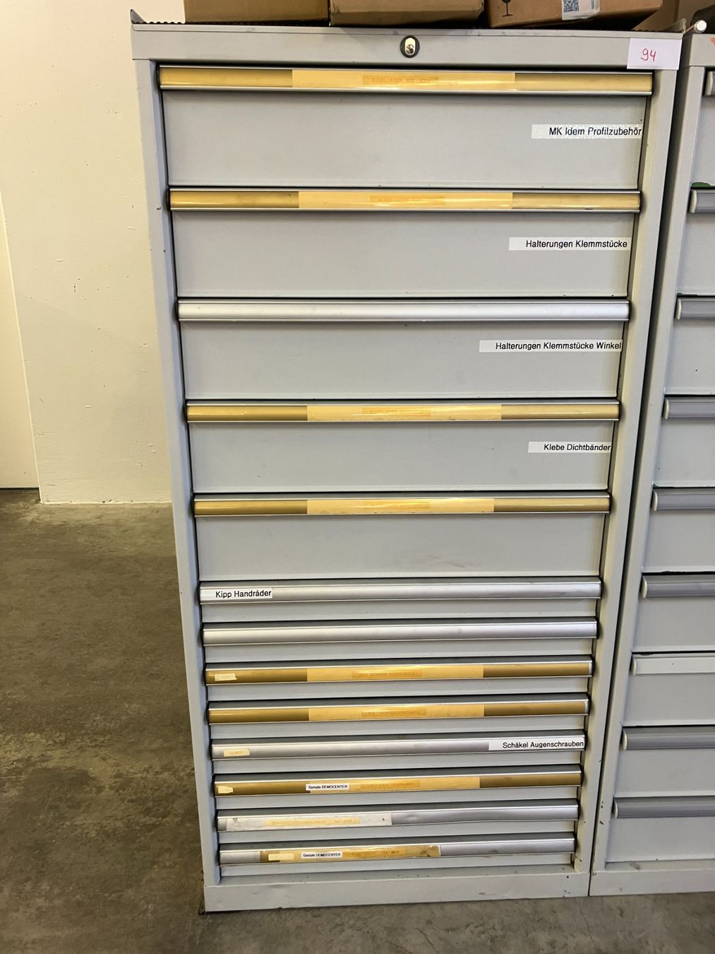 Lista Armadi: LISTA - Schubladenmagazin – Usato da Gamprin-Bendern venduto da AlexM73 1