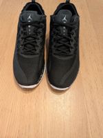 Chaussures Jordan noires homme taille 45 Très bon état
