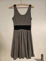 Schönes Sommerkleid mit Spitzenrücken Gr. 36