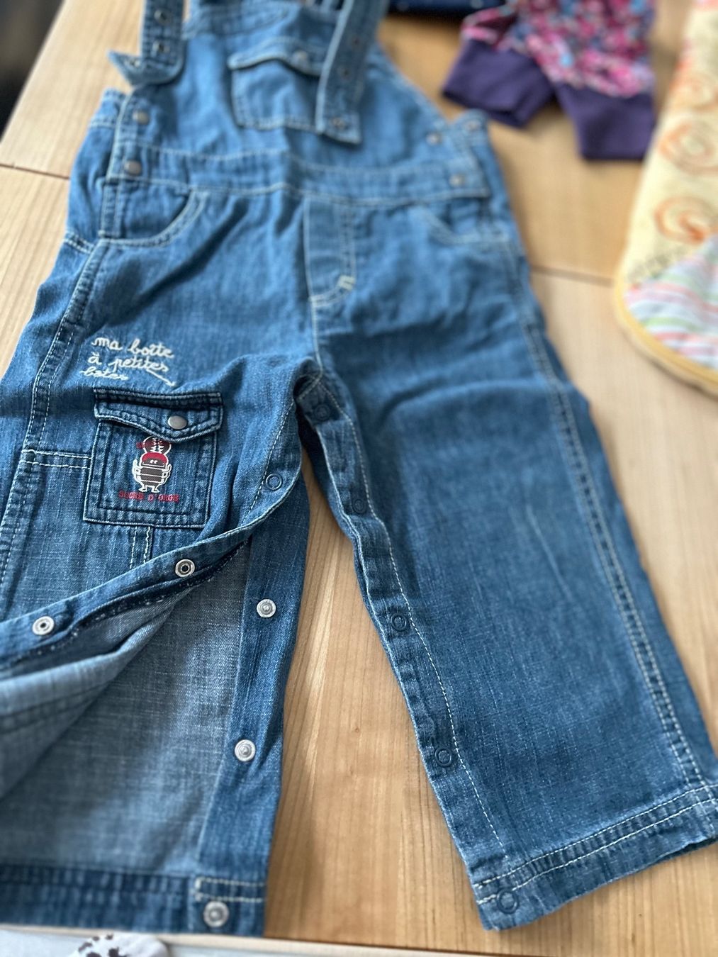 Kleiderpakete & -sets: BABY Latzhosen, Röckli, Pulli, Schlafsack – Gebraucht aus Eschenz von glaro14 3