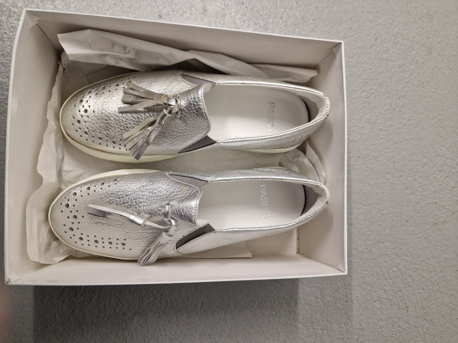 Scarpe da donna: Leder Mokasine Gr.40 neu – Nuovo e nell'imballaggio originale da Solothurn venduto da Legolas15