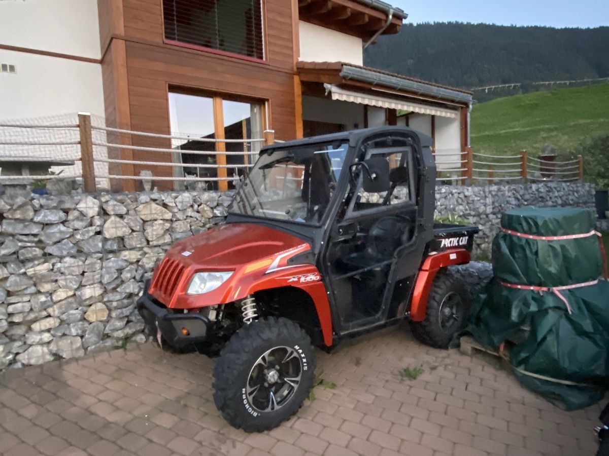 Veicoli commerciali: Acrtic Cat 4X4 – Usato da Naters venduto da SR19 1