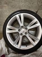 Seat Ibiza 17 Zoll Alufelgen mit fast neuen Sommerreifen