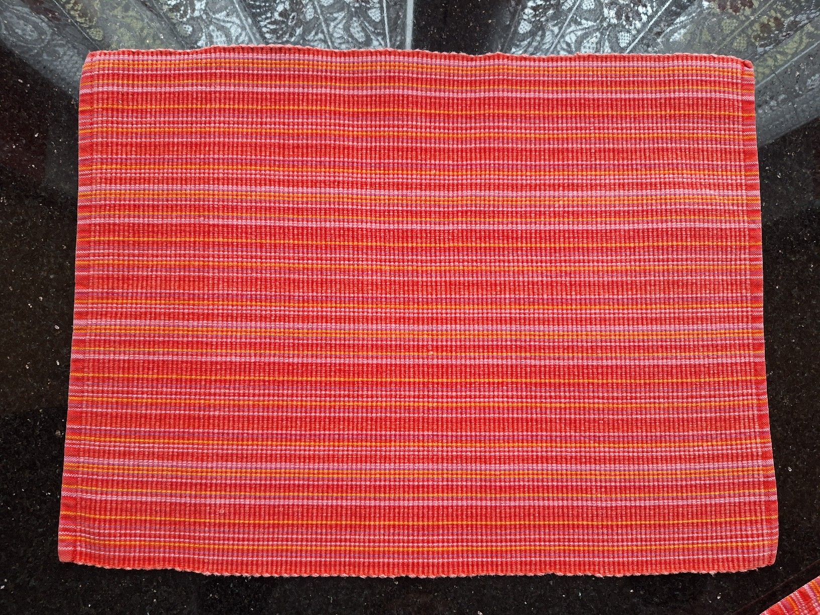 Set di tavolo e panche: 8 Stoff-Tischset – Usato da Niederglatt ZH venduto da Bobsli