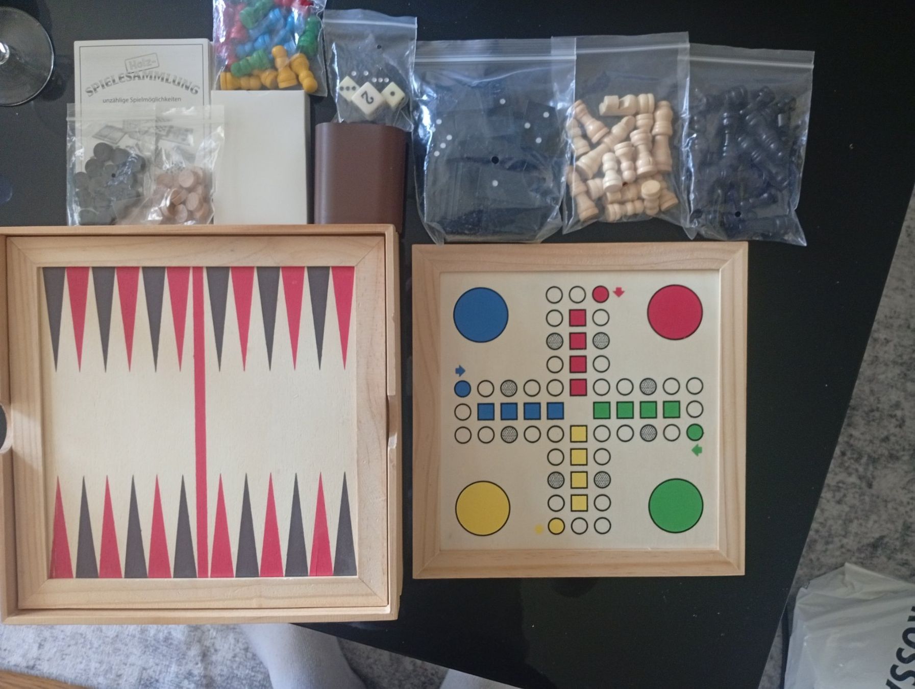 Giochi: Brettspiel-Sammlung: Schach, Dame, Backgammon, Mühle – Usato da Oberengstringen venduto da stu_l6rn 1