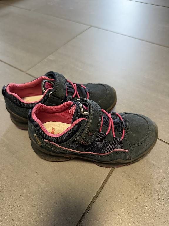 Chaussures filles: Elefanten Schuhe Grösse 28 Mädchen – D'occasion à Thal par maesi86 1