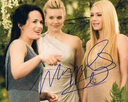 Maggie Grace 1983- Twilight Autogramm signiert Foto 20x25cm