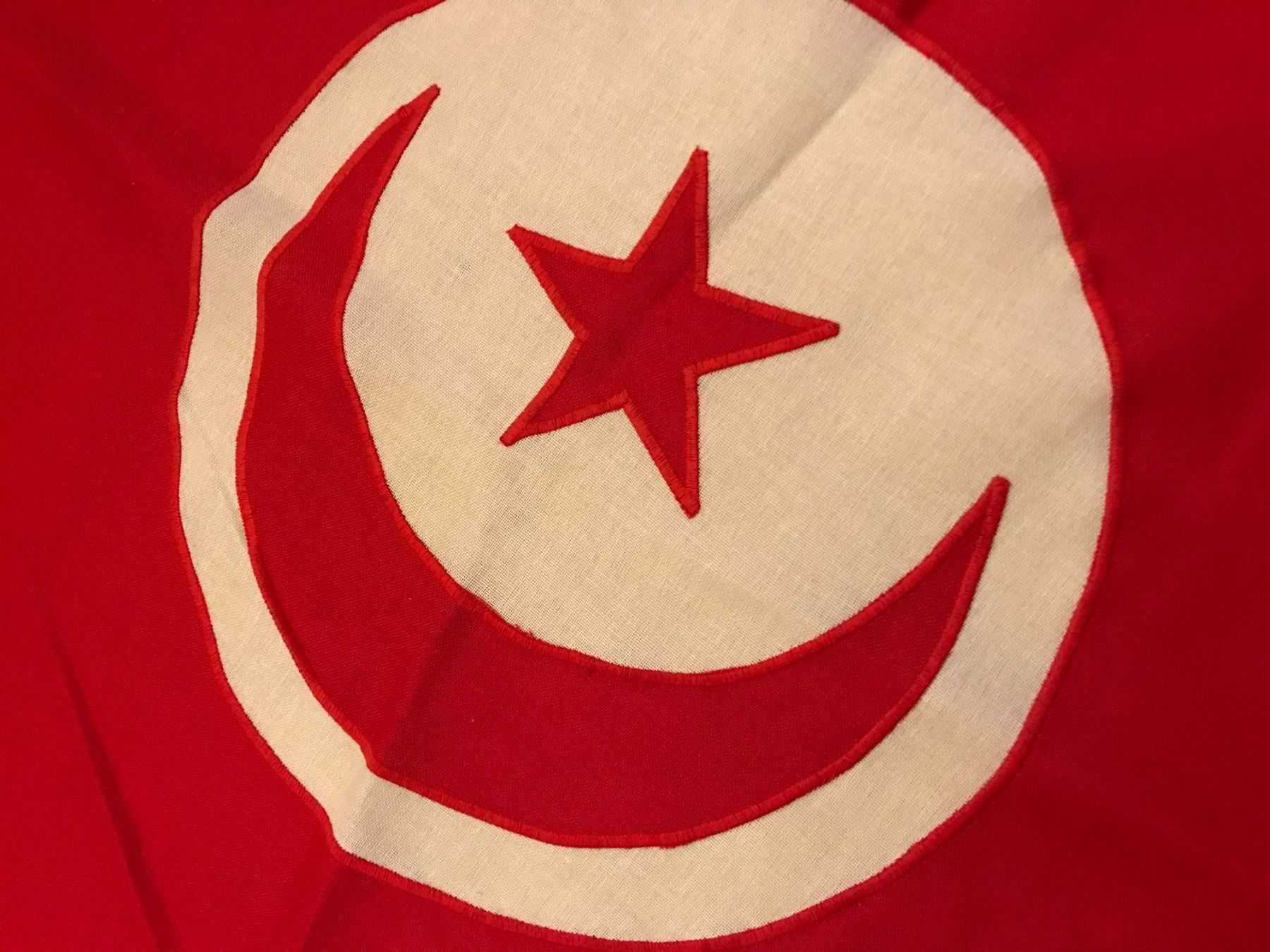 Bandiere: Tunesien Flagge – Usato da Obergoldbach venduto da bstailslide 1