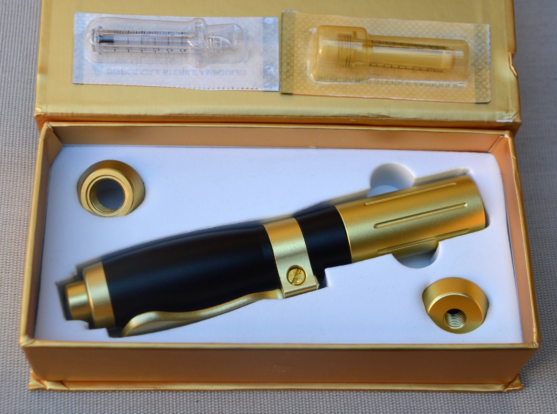 Cura del viso: Hyaluron Pen hyaluronique – Usato da Collonges venduto da arashee