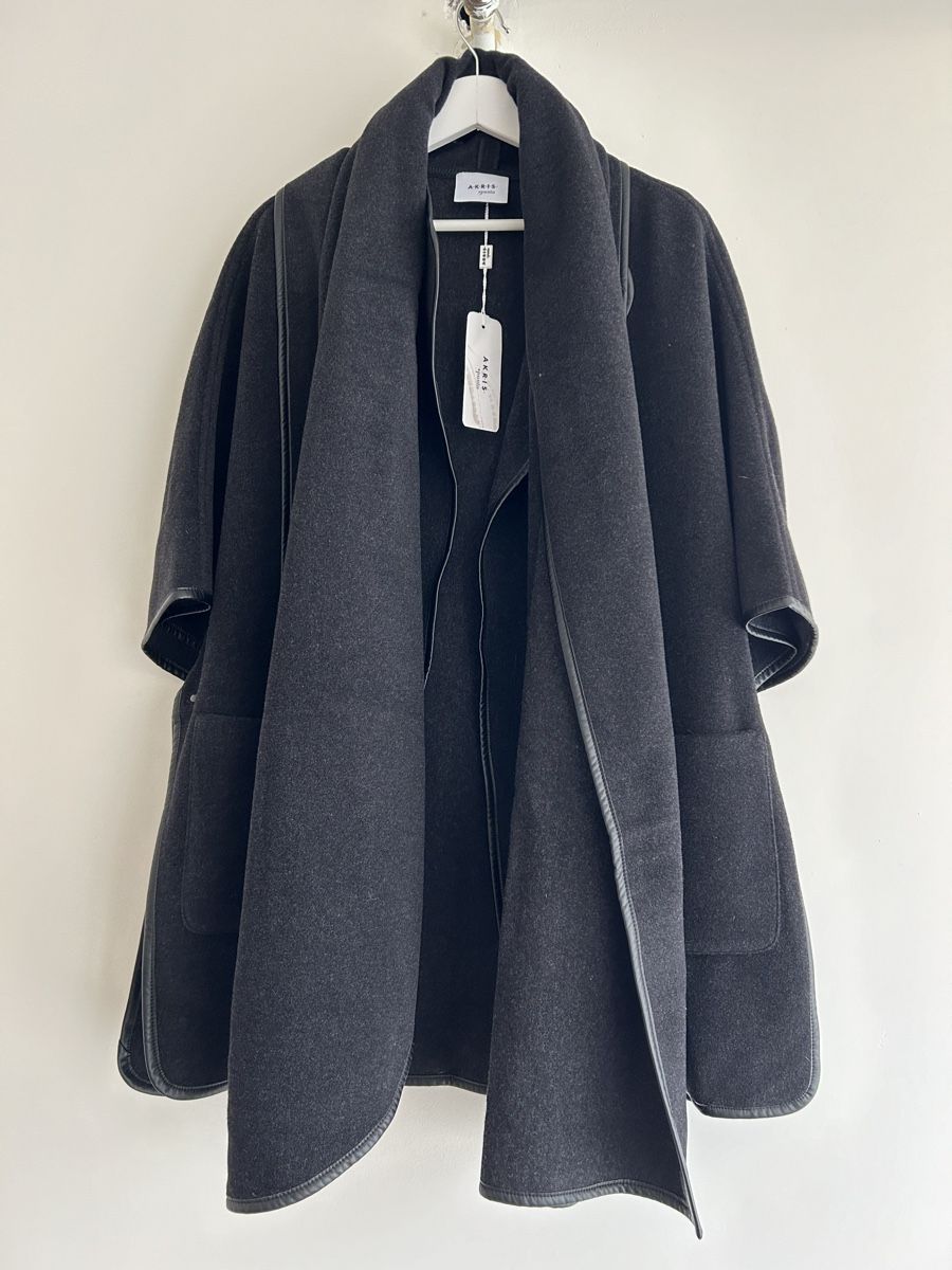 Akris Altro in Moda donna: Beautiful wool cape/scarf Akris Punto – Nuovo (secondo la descrizione) da Sankt Gallen venduto da DDDAAA