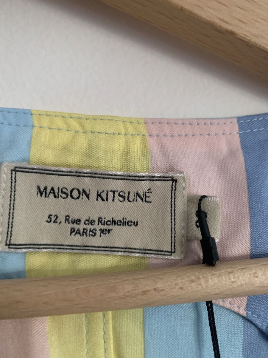 Robes: Robe à rayures multicolores maison kitsune  – Neuf avec emballage d'origine à Genève par rez_c6c6 4