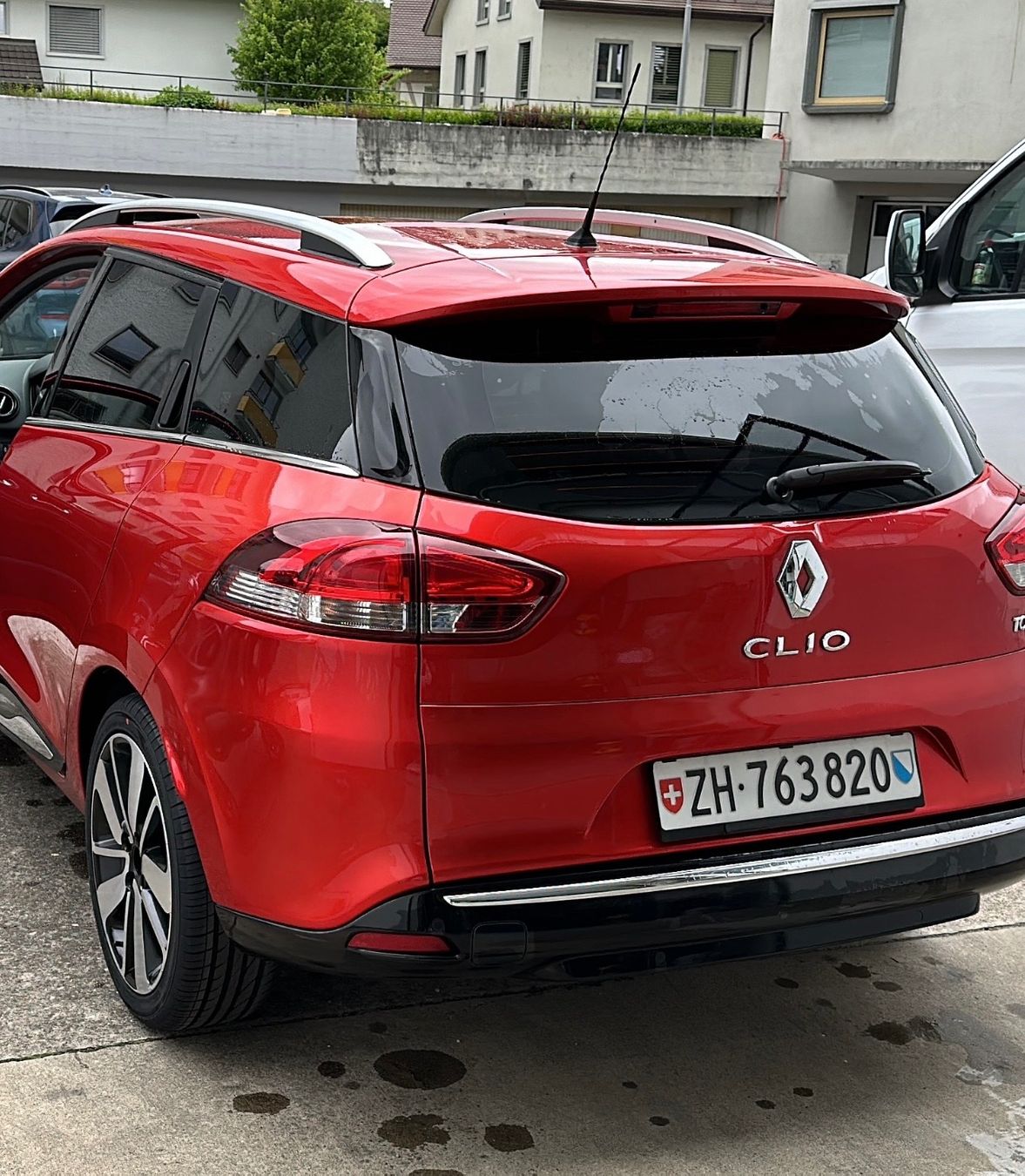 Automobili: Renault Clio, Swiss Edition 0.9 – Usato da Urdorf venduto da VukKar